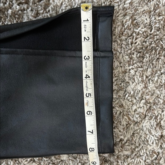 A new day Black Leggings Stretchy Comfort Faux Leather look Size L - Picture 6 of 8